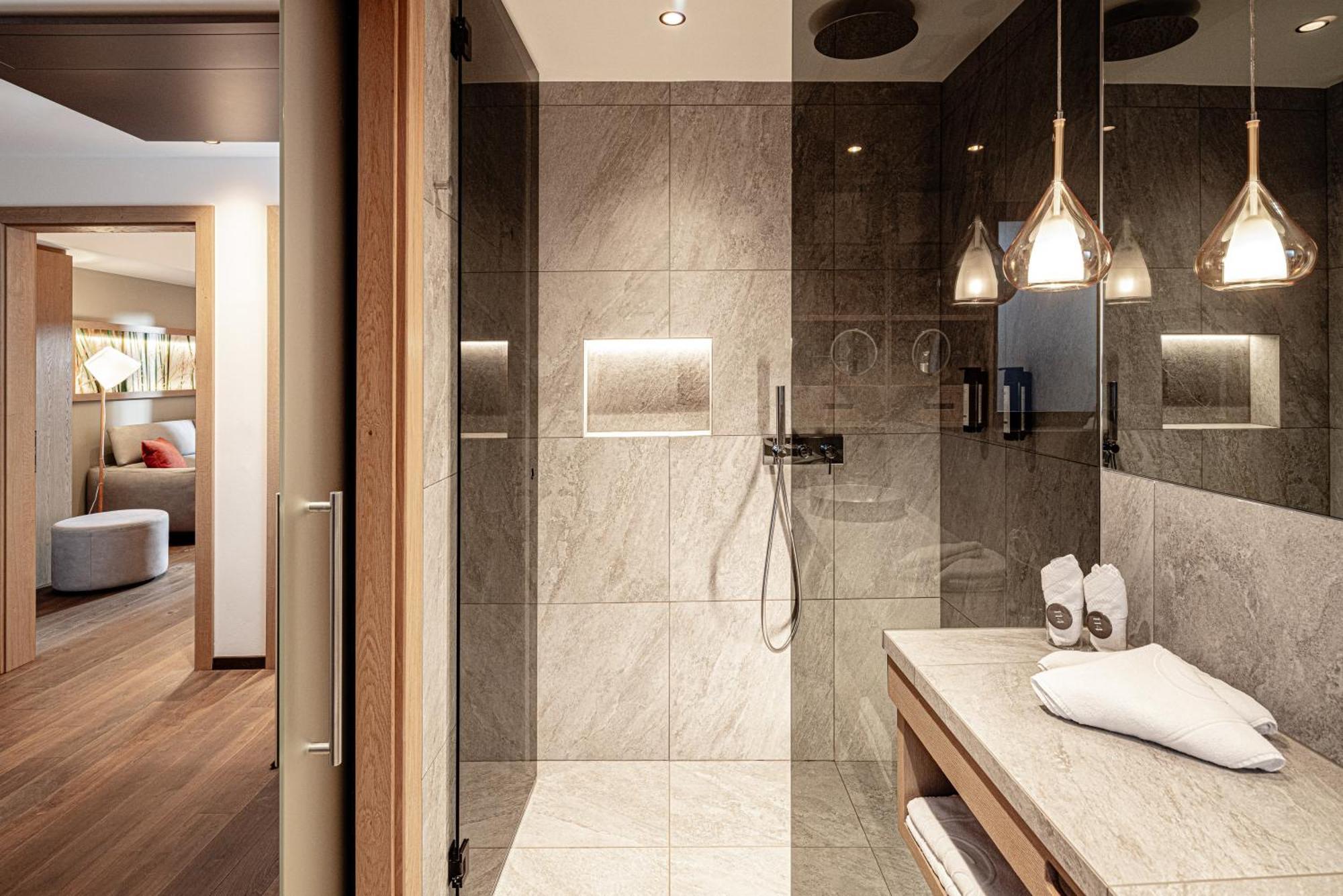 Lake Spa Hotel Seeleiten Калдаро Екстериор снимка